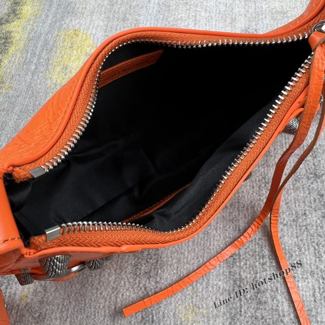 Balenciaga專櫃爆款Le Cagole半月牙腋下包餃子包 巴黎世家經典小號爆裂黑鱷金機車包 fyj1071